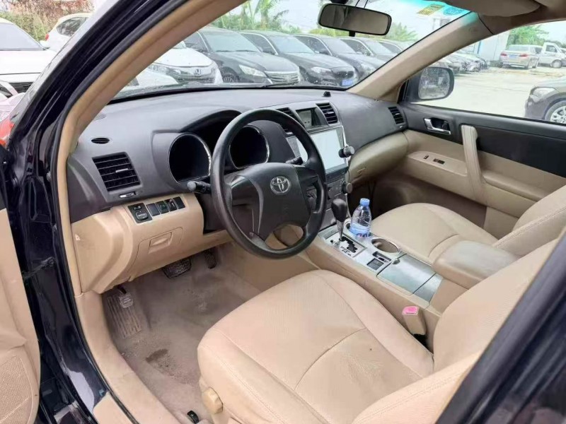 汕头11年丰田汉兰达4