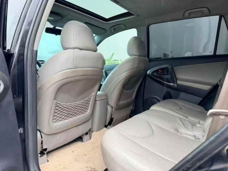 深圳10年丰田RAV46