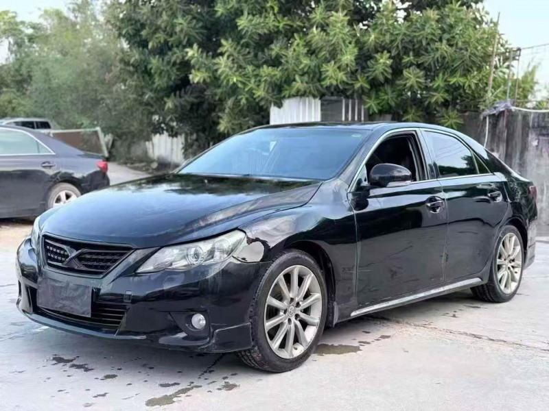 深圳12年丰田锐志2