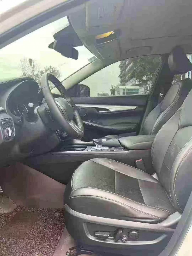 深圳20年英菲尼迪QX504