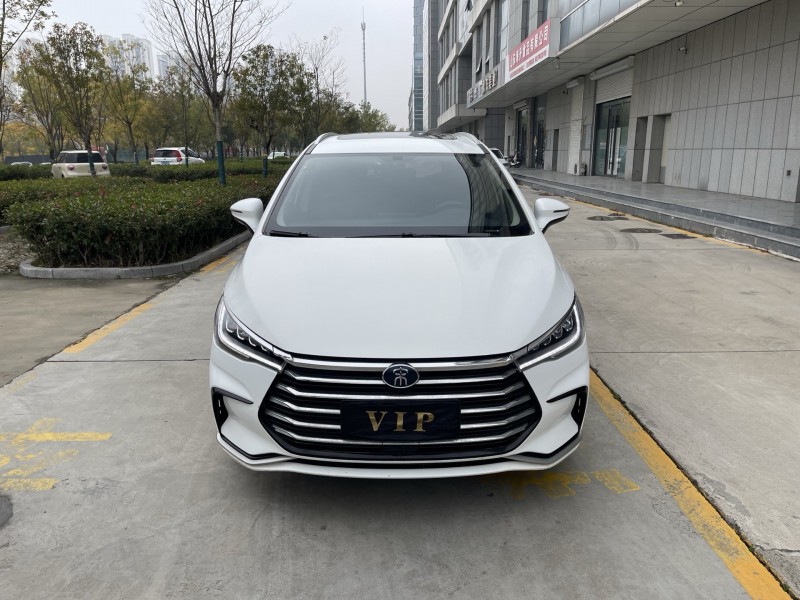 济宁21年比亚迪宋MAX1