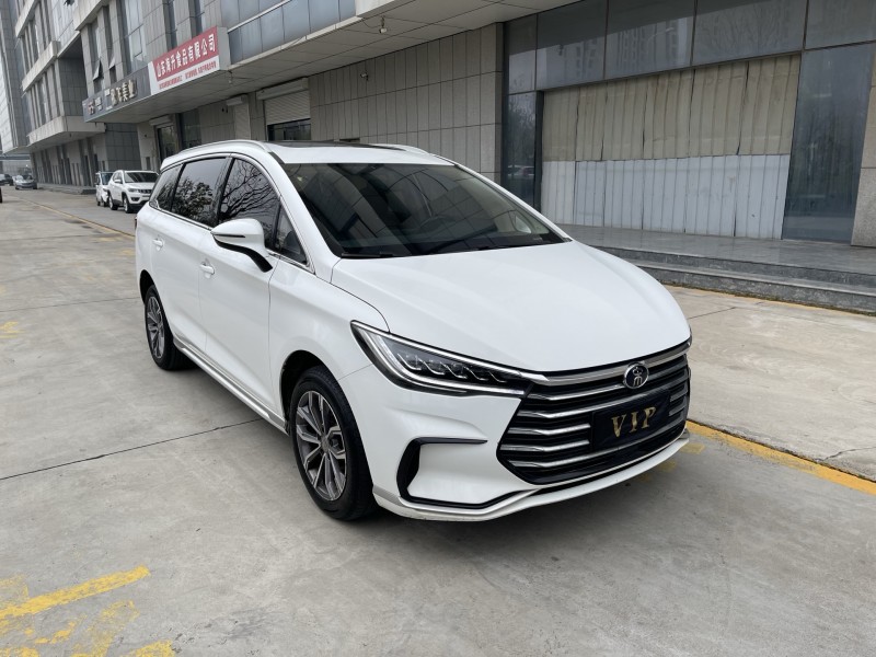 济宁21年比亚迪宋MAX2