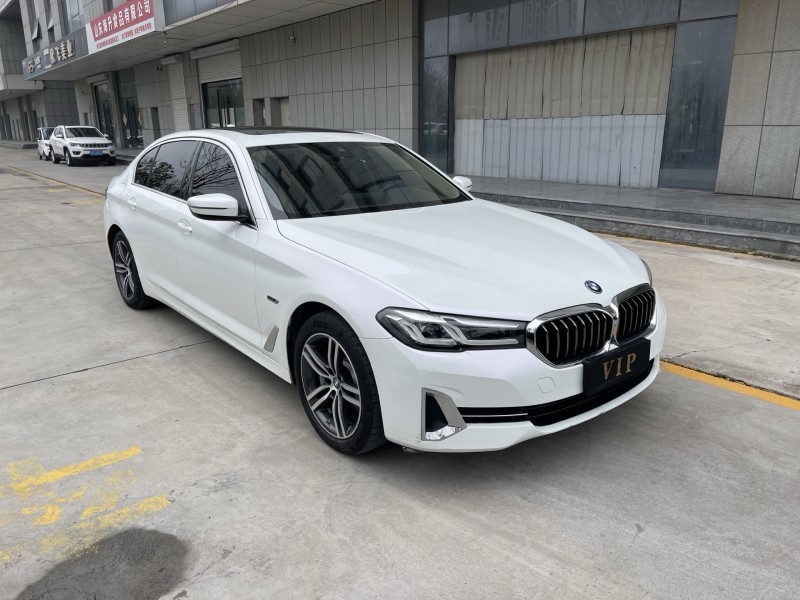 济宁22年宝马5系3