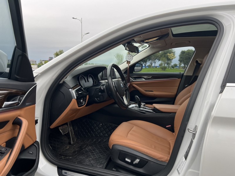 盐城18年宝马5系4