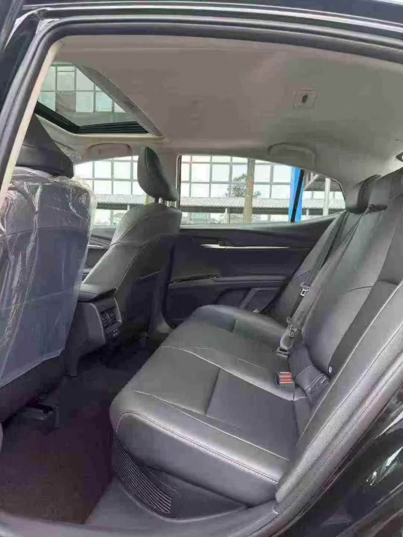 珠海25年丰田凯美瑞5