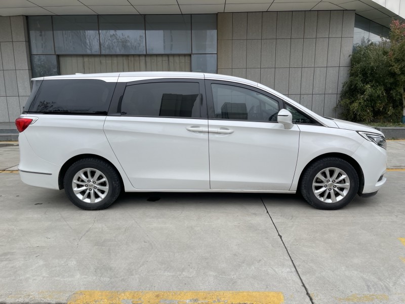 济宁20年别克GL87