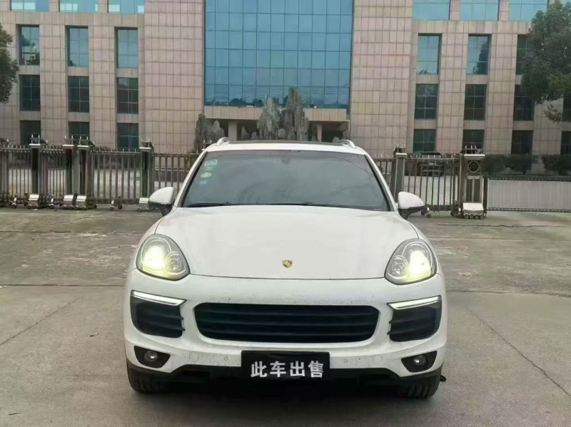 平顶山17年保时捷卡宴1