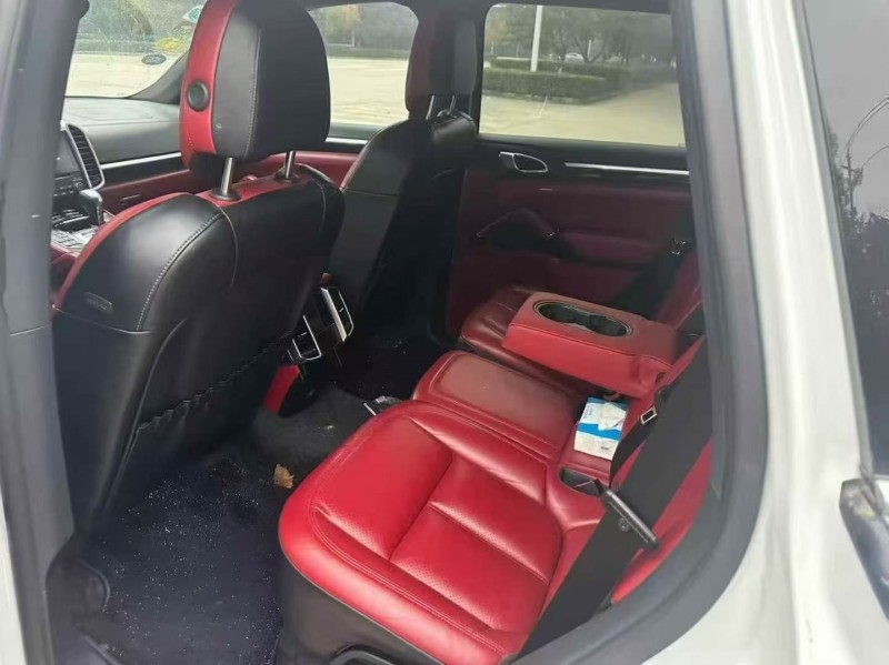 平顶山17年保时捷卡宴6