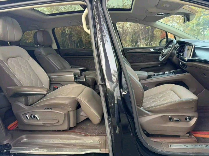 青岛22年大众威然4