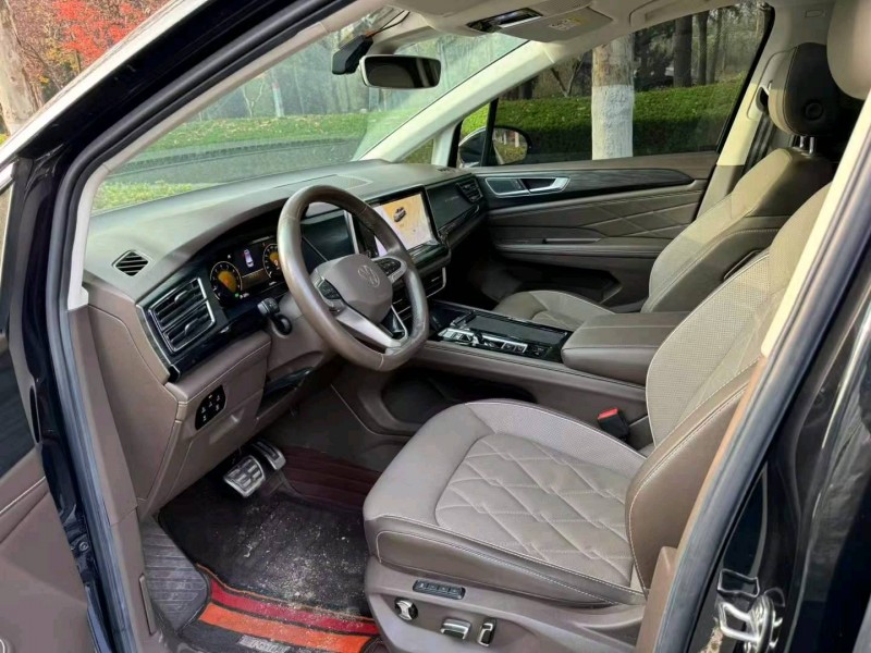 青岛22年大众威然5