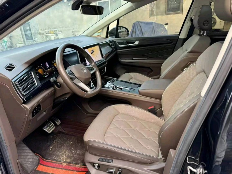 青岛22年大众威然6