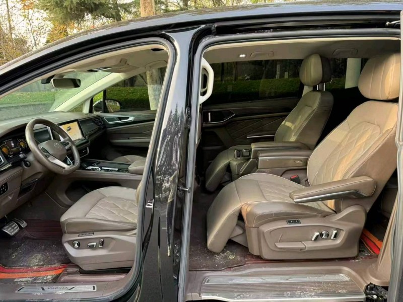 青岛22年大众威然7