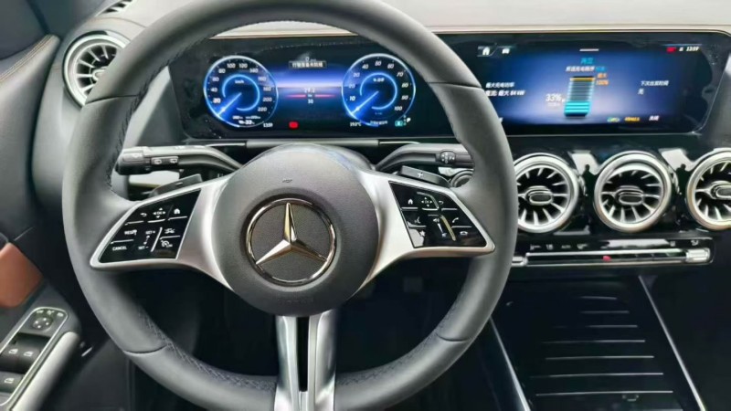 枣庄25年奔驰EQA4