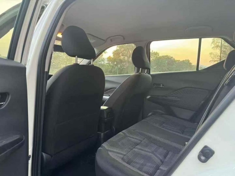 深圳20年日产劲客5