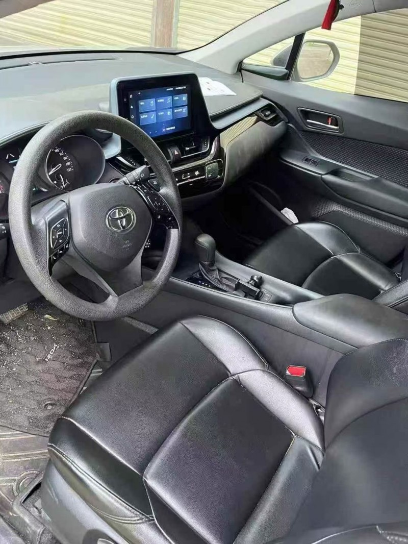 珠海21年丰田CHR4