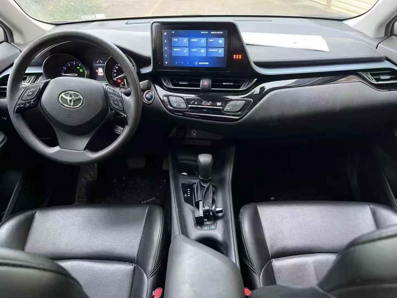 珠海21年丰田CHR5