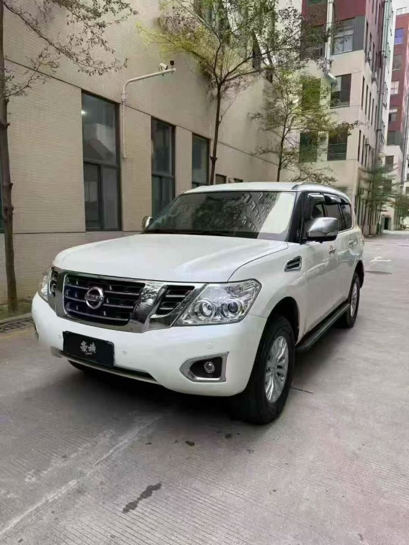 珠海19年日产途乐8