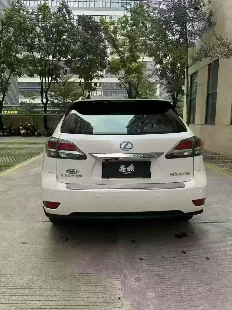 珠海14年雷克萨斯RX9