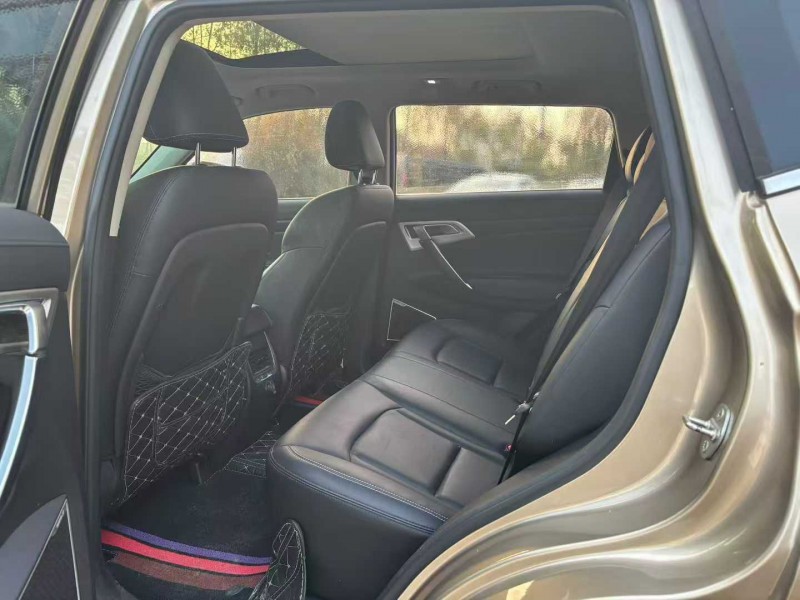 徐州17年吉利博越5