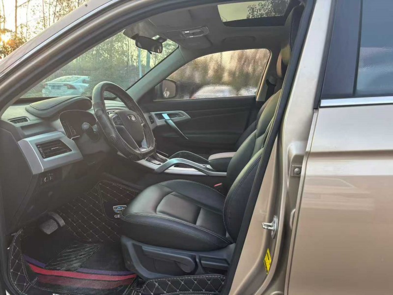 徐州17年吉利博越6