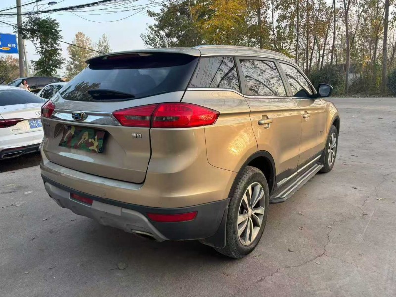 徐州17年吉利博越8