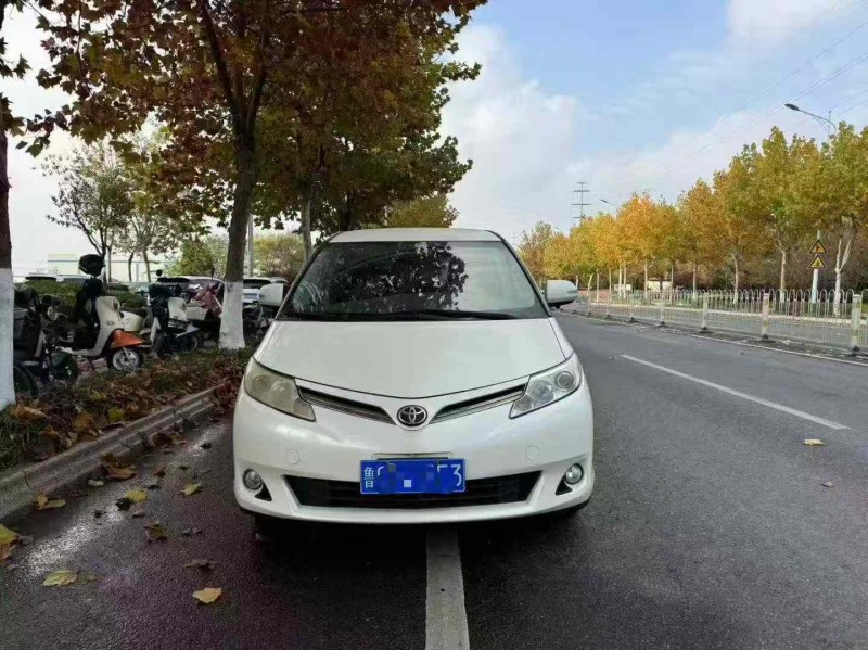 青岛19年丰田普瑞维亚1