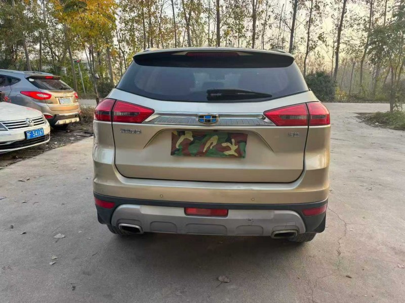 徐州17年吉利博越9