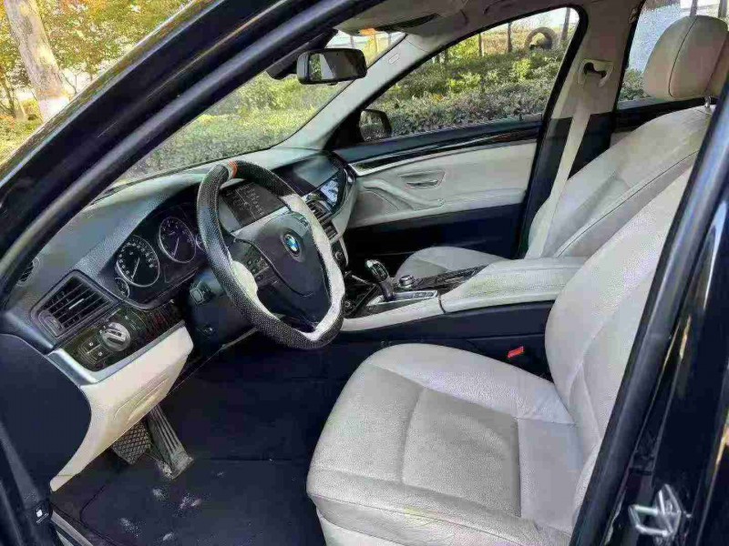 青岛12年宝马5系4