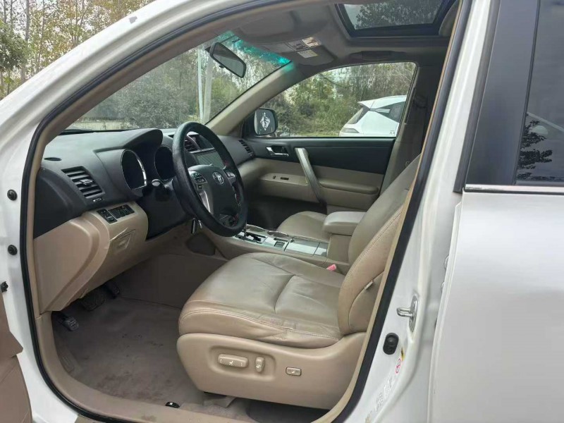 徐州15年丰田汉兰达4