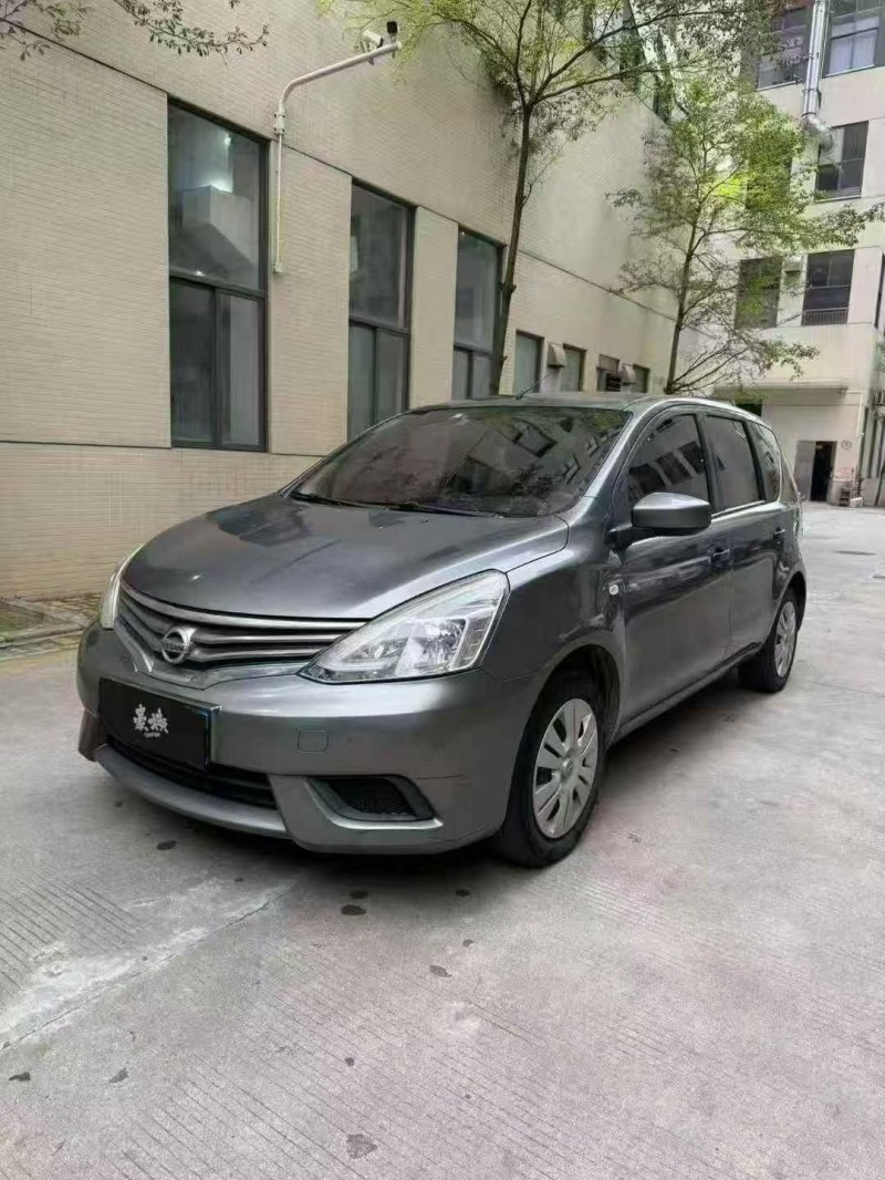 佛山17年日产骊威3