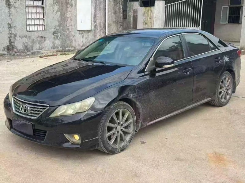 汕头12年丰田锐志2