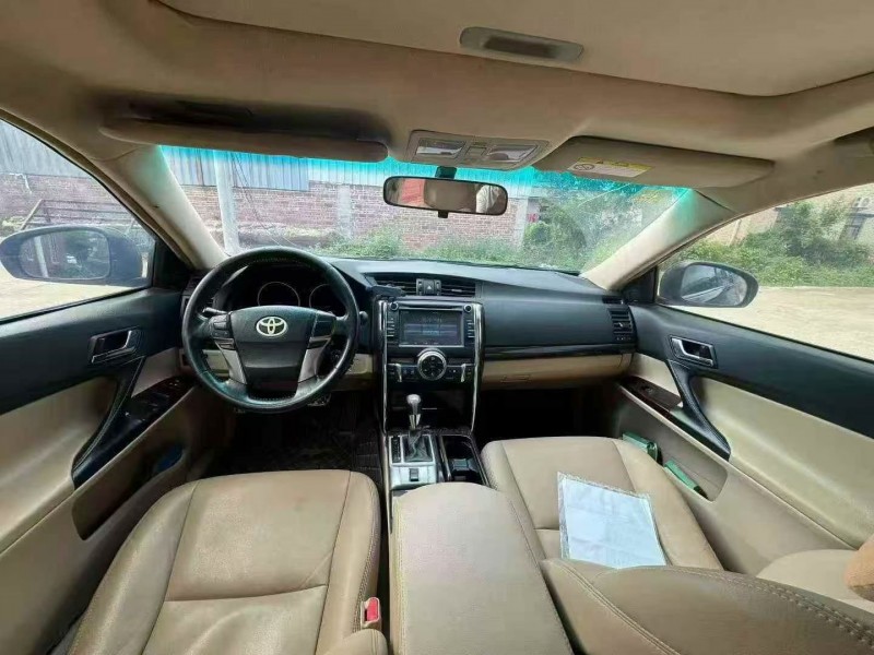 汕头12年丰田锐志5