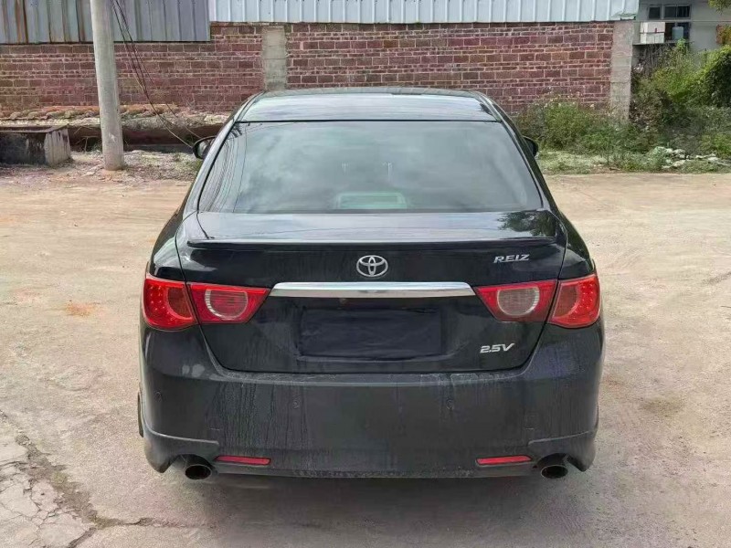 汕头12年丰田锐志9