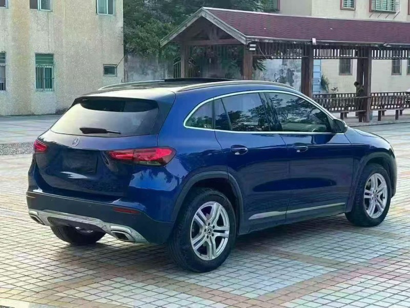深圳22年奔驰GLA8
