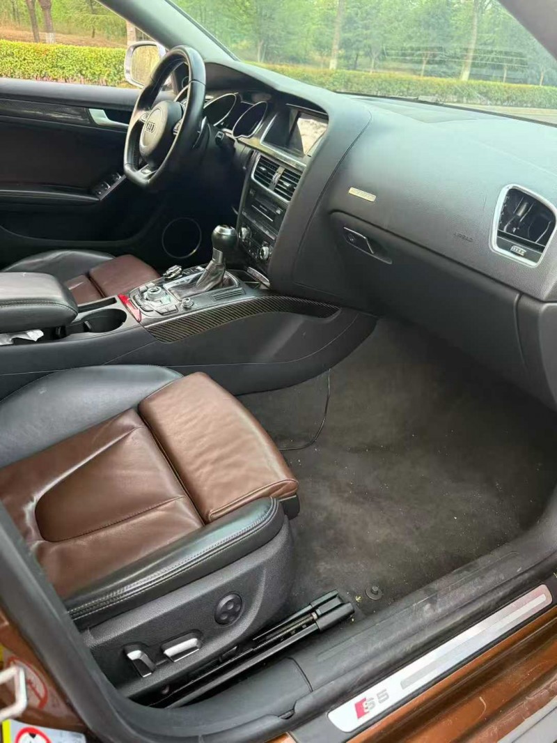 青岛13年奥迪S56