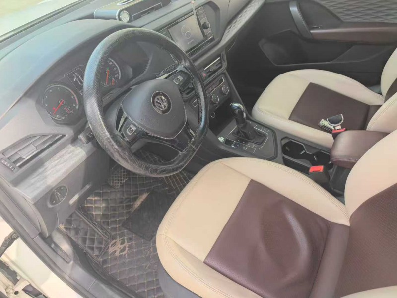 保定22年大众途岳4