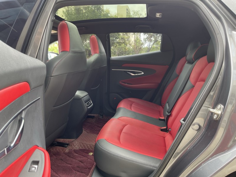 济宁21年长安汽车UNI5