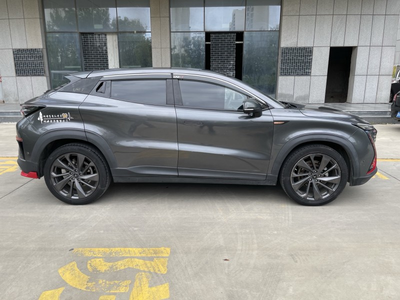 济宁21年长安汽车UNI8