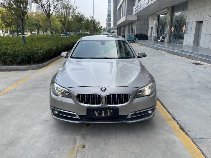 济宁17年宝马5系1