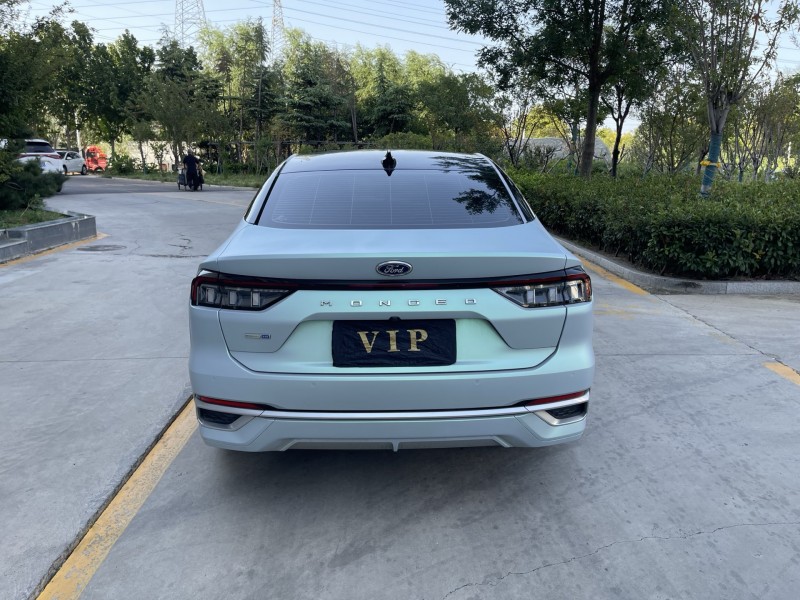 济宁22年福特蒙迪欧9