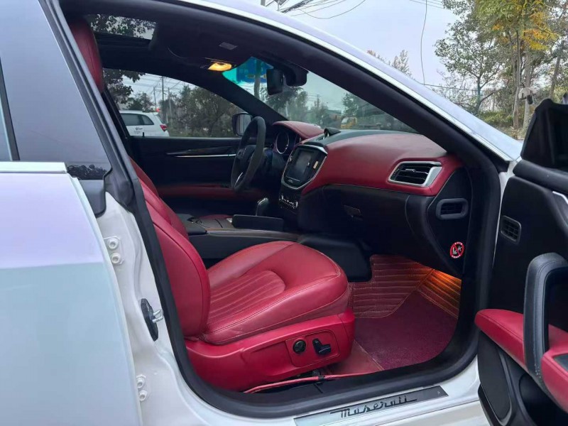 徐州16年玛莎拉蒂Ghibli7