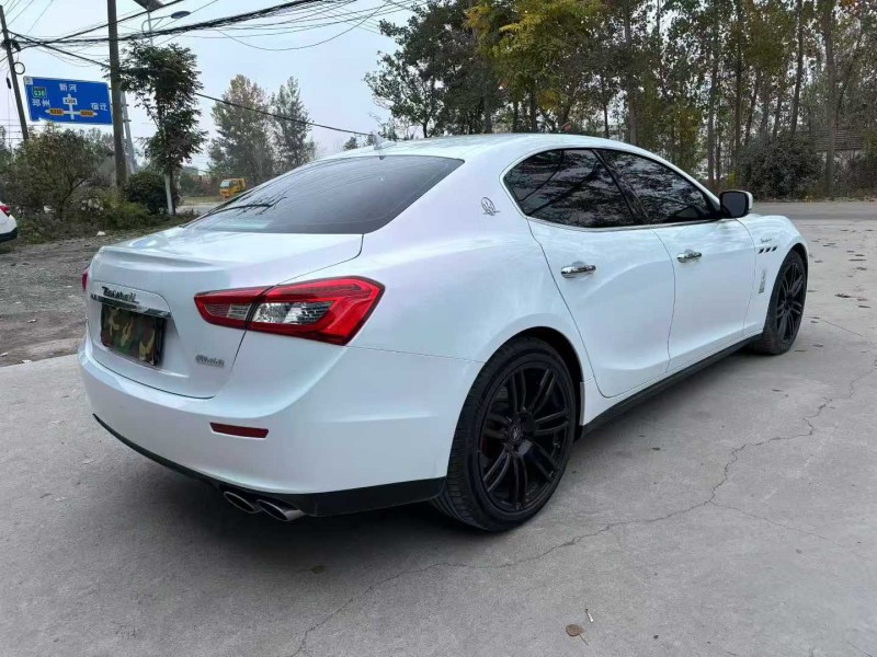 徐州16年玛莎拉蒂Ghibli8