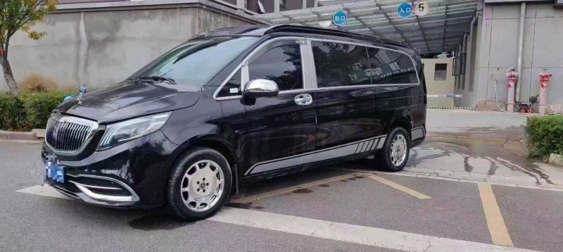 曲靖20年奔驰威霆3