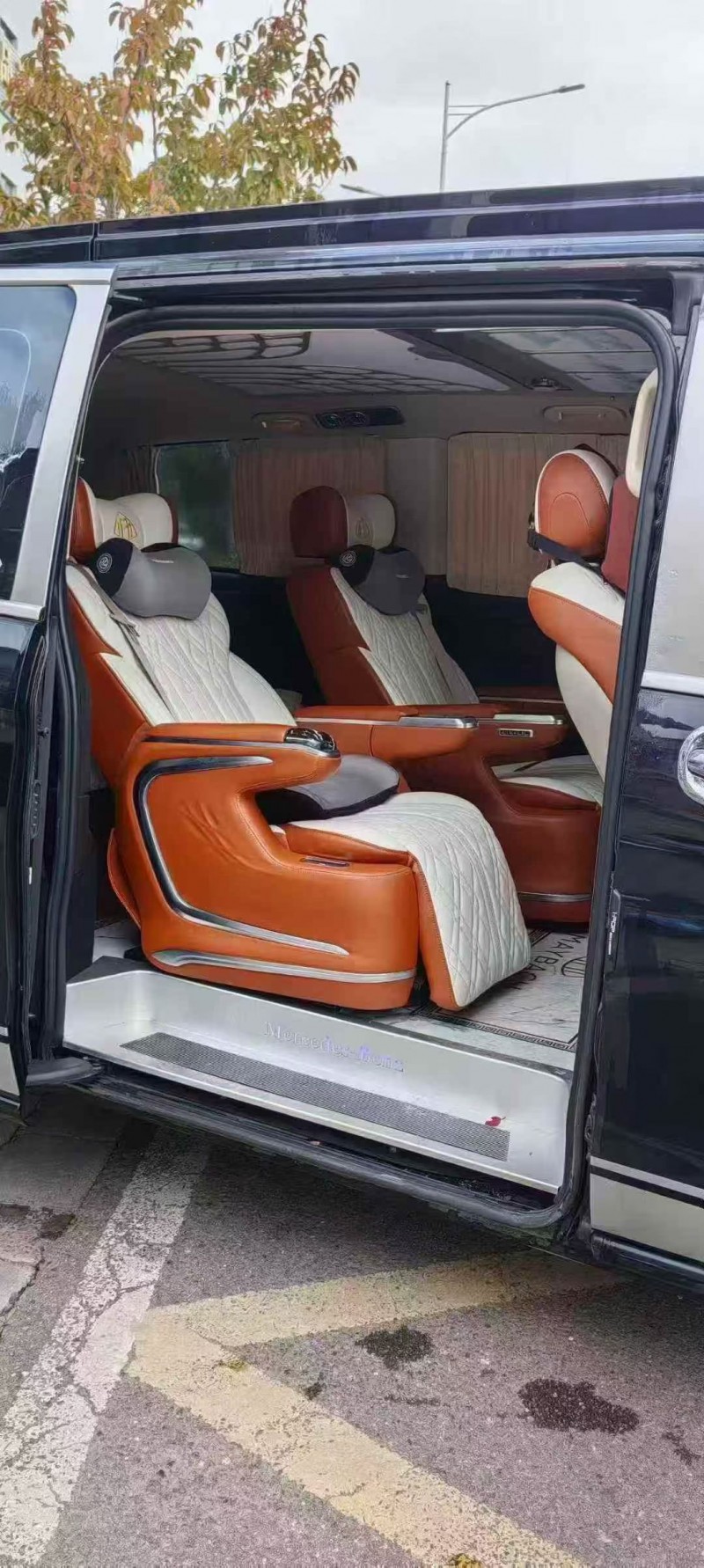 曲靖20年奔驰威霆7