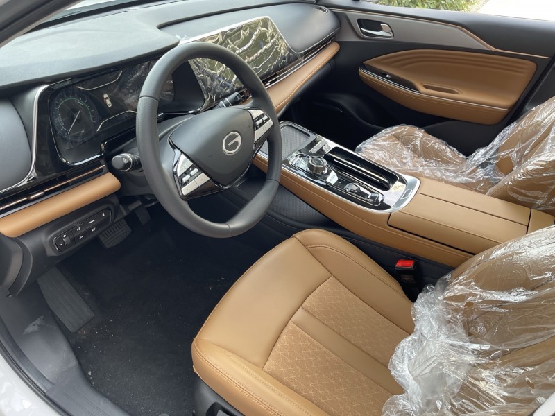 济宁23年传祺埃安S5804