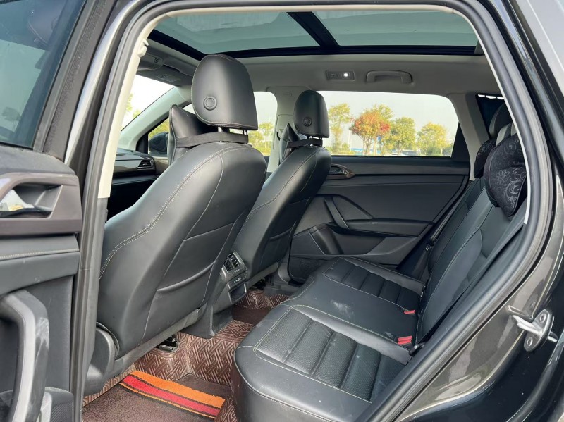 盐城21年大众途岳5