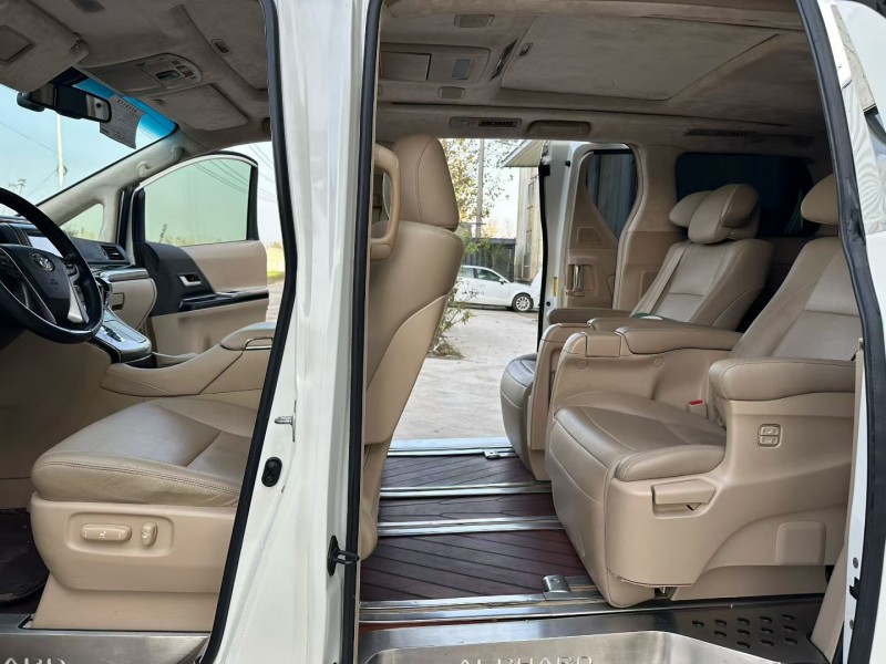 徐州13年丰田埃尔法6