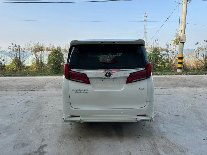 徐州13年丰田埃尔法9