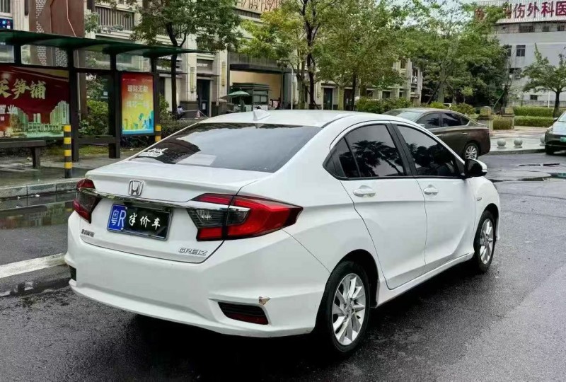 珠海15年本田哥瑞7