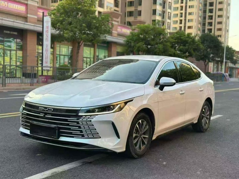 深圳24年比亚迪驱逐舰3